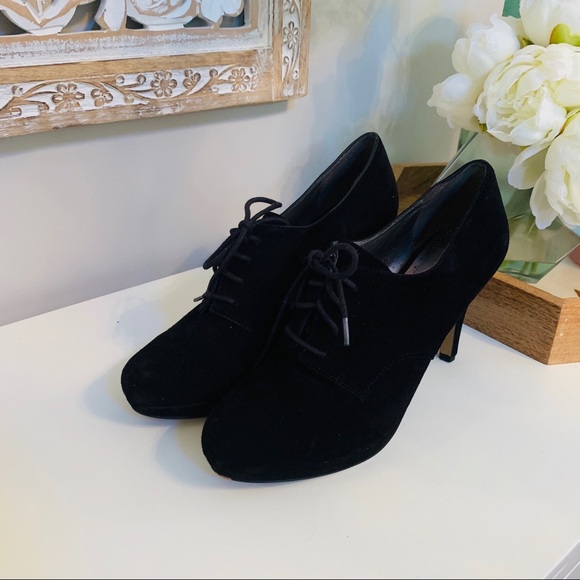 Adrienne Vittadini Black Suede Lace Up Booties - Picture 1 of 8
